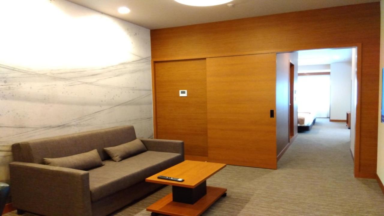 Odysis Suites Osaka Airport Hotel อิซุมิซาโนะ ภายนอก รูปภาพ
